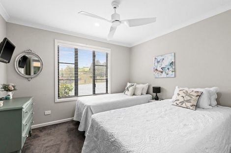 Photo of property in 136 Kopanga Road, Havelock North, 4130