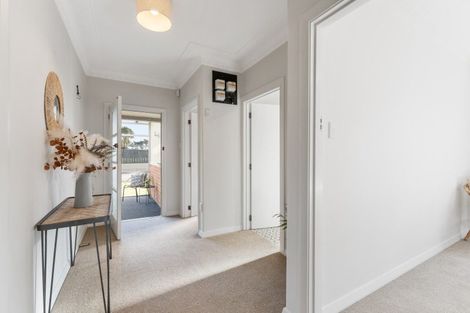 Photo of property in 27 Isadore Road, Saint Clair, Dunedin, 9012