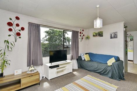 Photo of property in 90 Bayswater Crescent, Bromley, Christchurch, 8062