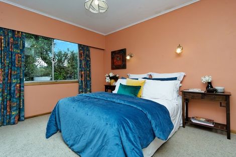 Photo of property in 38 Konini Road, Titirangi, Auckland, 0604