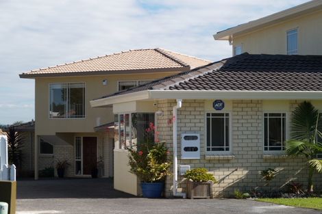 Photo of property in 1/6 Daria Place, Northpark, Auckland, 2013