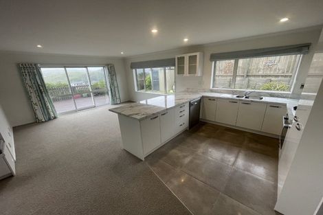 Photo of property in 24 Havana Rise, Grenada Village, Wellington, 6037