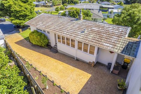 Photo of property in 8 Miro Place, Waiuku, 2123