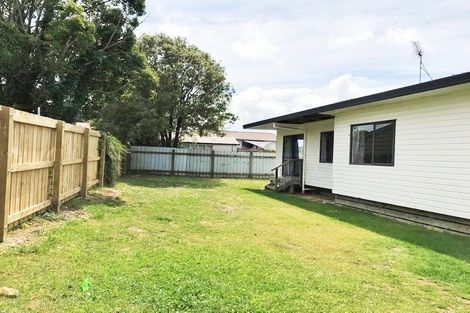 Photo of property in 1/5 Solveig Place, Randwick Park, Auckland, 2105