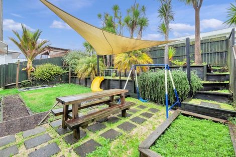 Photo of property in 55 Chislehurst Street, Henderson, Auckland, 0612