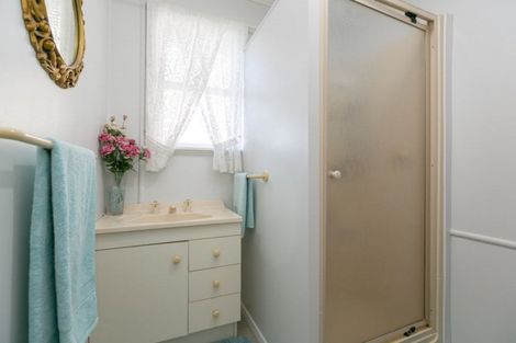 Photo of property in 71 Mould Street, Waitara, 4320