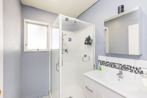 Photo of property in 17 Apollo Parade, Milson, Palmerston North, 4414