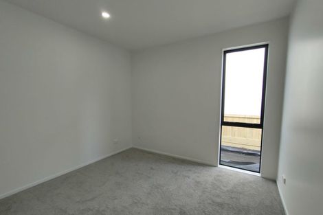 Photo of property in 35 Morus Road, Massey, Auckland, 0614