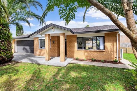 Photo of property in 47 Fleetwood Drive, Henderson, Auckland, 0612