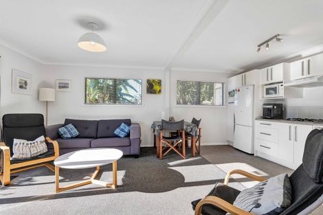 Photo of property in 62d Poplar Grove, Whalers Gate, New Plymouth, 4310