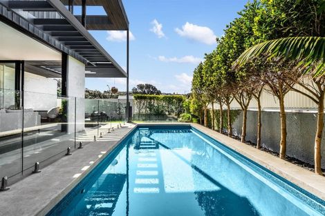 Photo of property in 41 Craig Road, Milford, Auckland, 0620