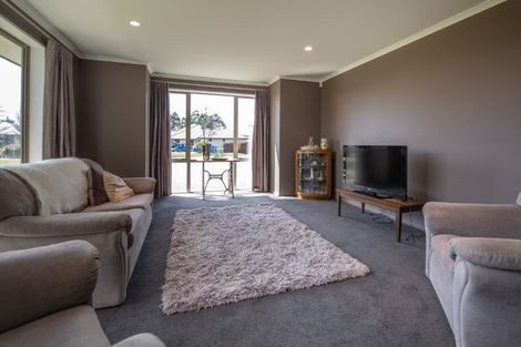 Photo of property in 11d Cameron Crescent, Rolleston, 7614