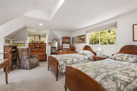 Photo of property in 17 Snowdon Road, Fendalton, Christchurch, 8052