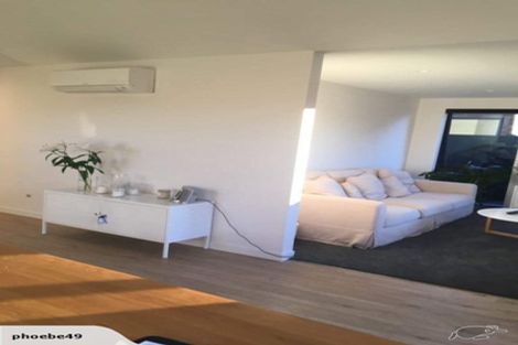 Photo of property in 15 Mount Creighton Crescent, Wanaka, 9305