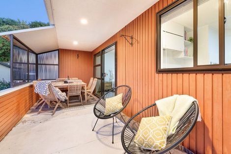 Photo of property in 54 The Circle, Manly, Whangaparaoa, 0930