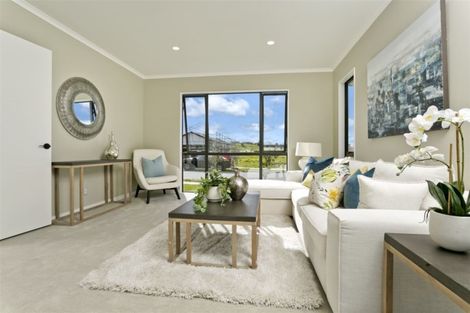 Photo of property in 63 Symes Drive, Red Beach, 0932