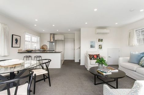 Photo of property in 4/33 Elizabeth Street, Riccarton, Christchurch, 8041