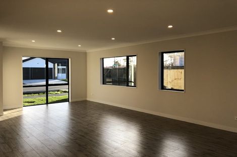 Photo of property in 13 Earlywood Road, Takanini, 2110