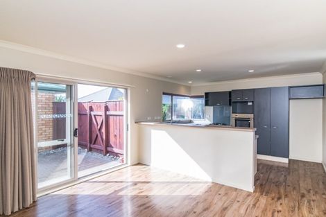 Photo of property in 15 Manhattan Court, Paraparaumu Beach, Paraparaumu, 5032