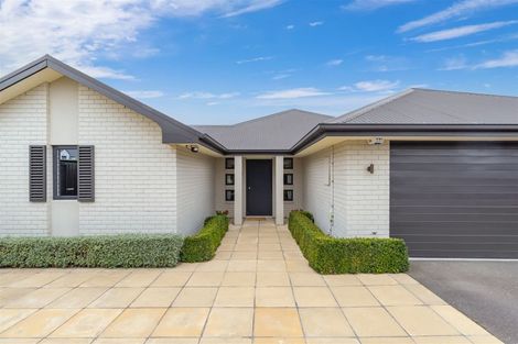 Photo of property in 82a Bryndwr Road, Bryndwr, Christchurch, 8052