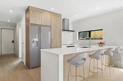 Photo of property in 2/3 Parapara Place, Albany, Auckland, 0632