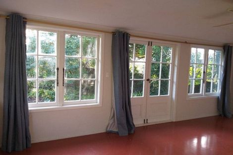 Photo of property in 8 Merchant Avenue, Te Atatu South, Auckland, 0610