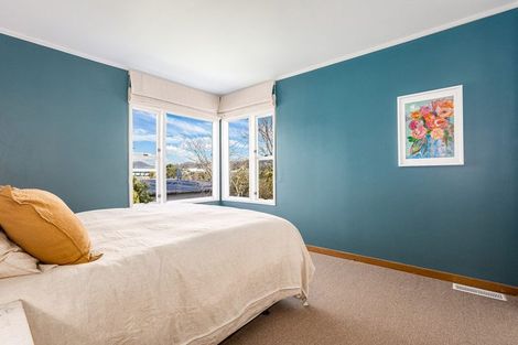 Photo of property in 35a Braithwaite Street, Karori, Wellington, 6012
