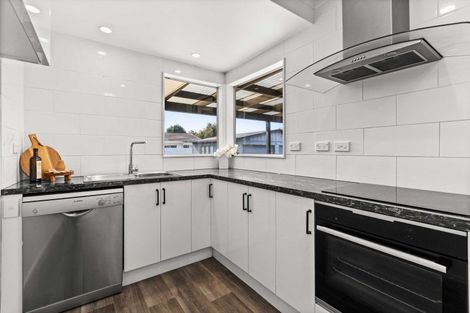Photo of property in 12 Lyttelton Crescent, Tamatea, Napier, 4112