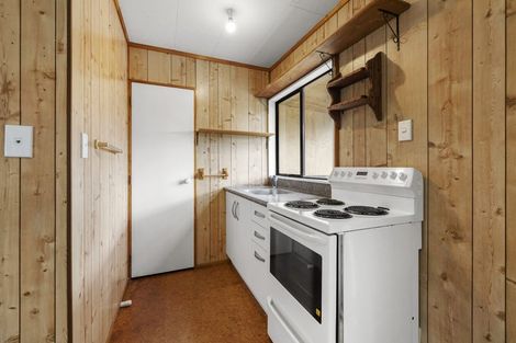 Photo of property in 6 Helen Place, Raglan, 3225