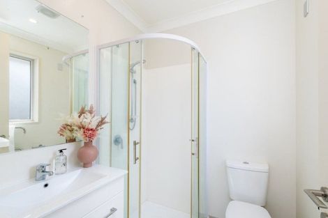 Photo of property in 72 Sunstone Crescent, Timberlea, Upper Hutt, 5018