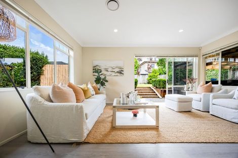 Photo of property in 23 South Kensington Way, Henderson, Auckland, 0612
