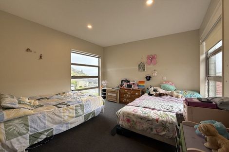 Photo of property in 23 Gifford Grove, Churton Park, Wellington, 6037