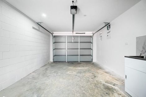 Photo of property in 74b Awaroa Road, Sunnyvale, Auckland, 0612