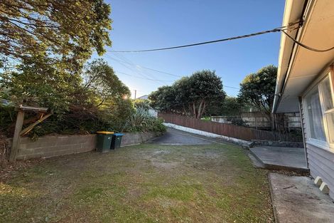 Photo of property in 40 Whanake Street, Titahi Bay, Porirua, 5022