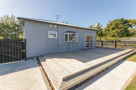 Photo of property in 74 Cumnor Terrace, Woolston, Christchurch, 8023