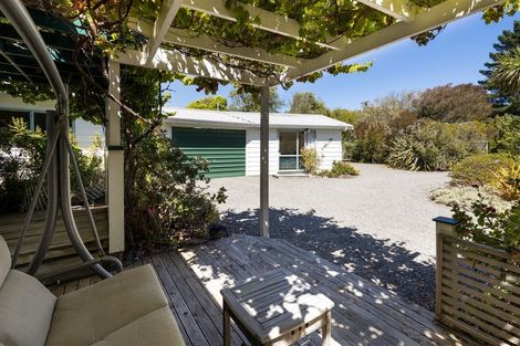 Photo of property in 64 Rarangi Beach Road, Rarangi, Blenheim, 7273