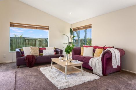 Photo of property in 60 Navigation Drive, Whitby, Porirua, 5024