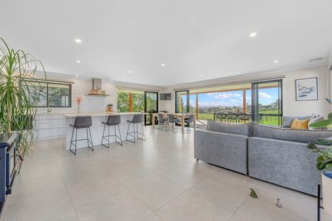 Photo of property in 298 Red Hills Road, Taupaki, Henderson, 0782