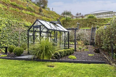 Photo of property in 9 Frederick Place, Whalers Gate, New Plymouth, 4310