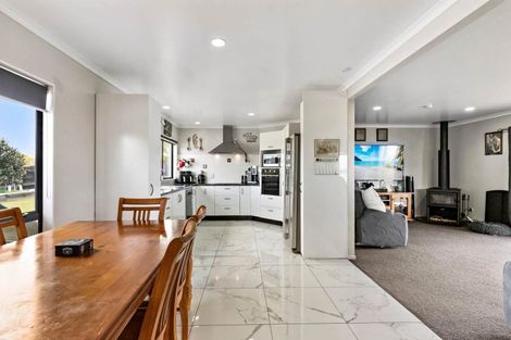 Photo of property in 96 Westhead Road, Pollok, Waiuku, 2683