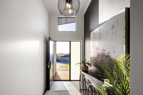 Photo of property in 16 Rose Berry Crescent, Flagstaff, Hamilton, 3210