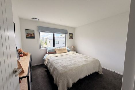 Photo of property in 3/18 Kaimai Avenue, Massey, Auckland, 0614