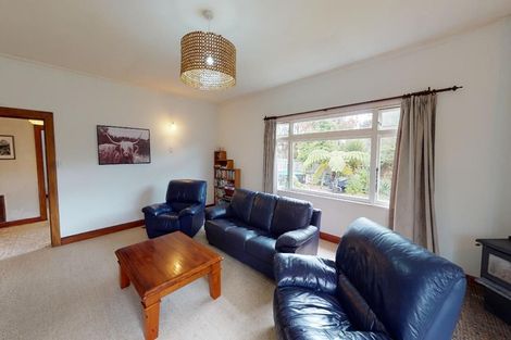 Photo of property in 6 Taranaki Street, Saint Johns Hill, Whanganui, 4501