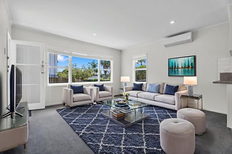 Photo of property in 1/8 Broadview Place, Howick, Auckland, 2014
