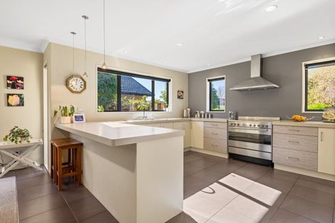 Photo of property in 27 Magnolia Drive, Springlands, Blenheim, 7201