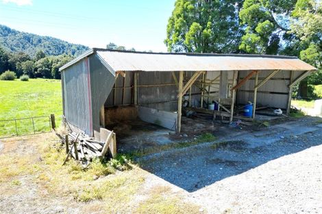 Photo of property in 47 Inwoods Road, Parklands, Christchurch, 8083