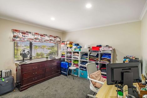 Photo of property in 5/102 Greenhithe Road, Greenhithe, Auckland, 0632