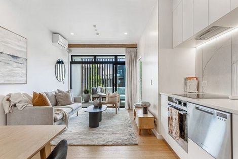 Photo of property in 7/165 Hobsonville Point Road, Hobsonville, Auckland, 0616