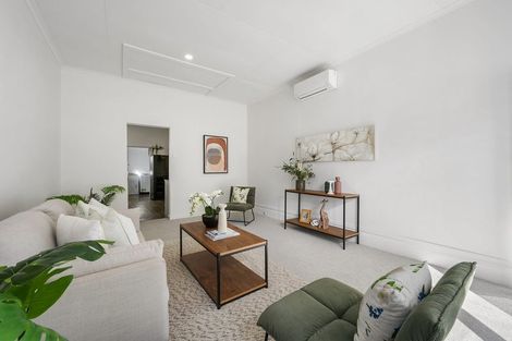 Photo of property in 29 Garden Road, Northland, Wellington, 6012