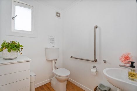 Photo of property in 18 Black Jack Road, Kuaotunu, Whitianga, 3592